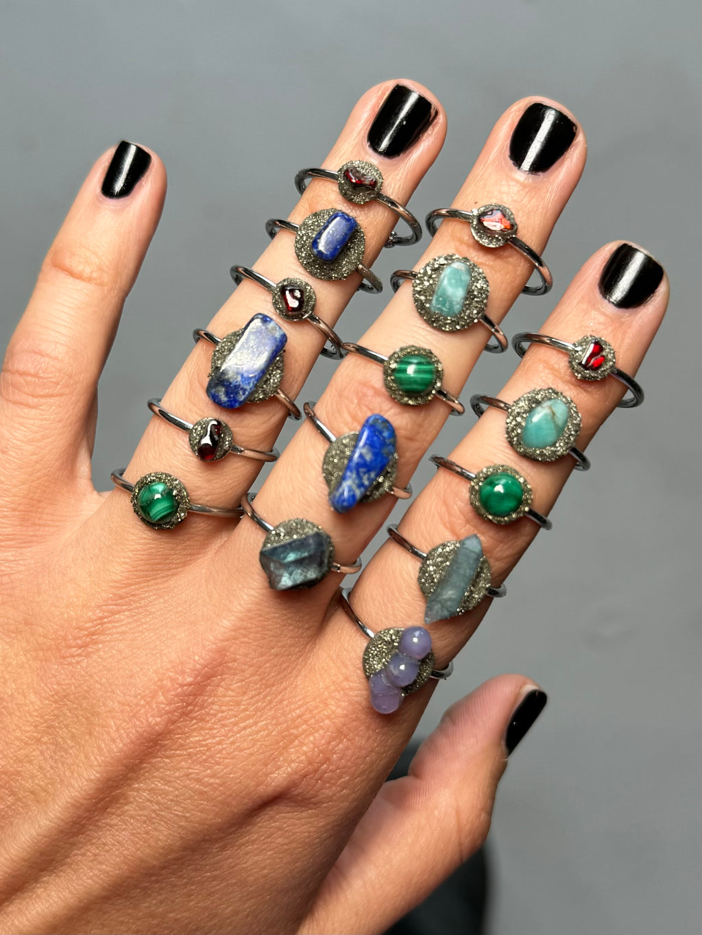 ✨Mystery crystal ring✨