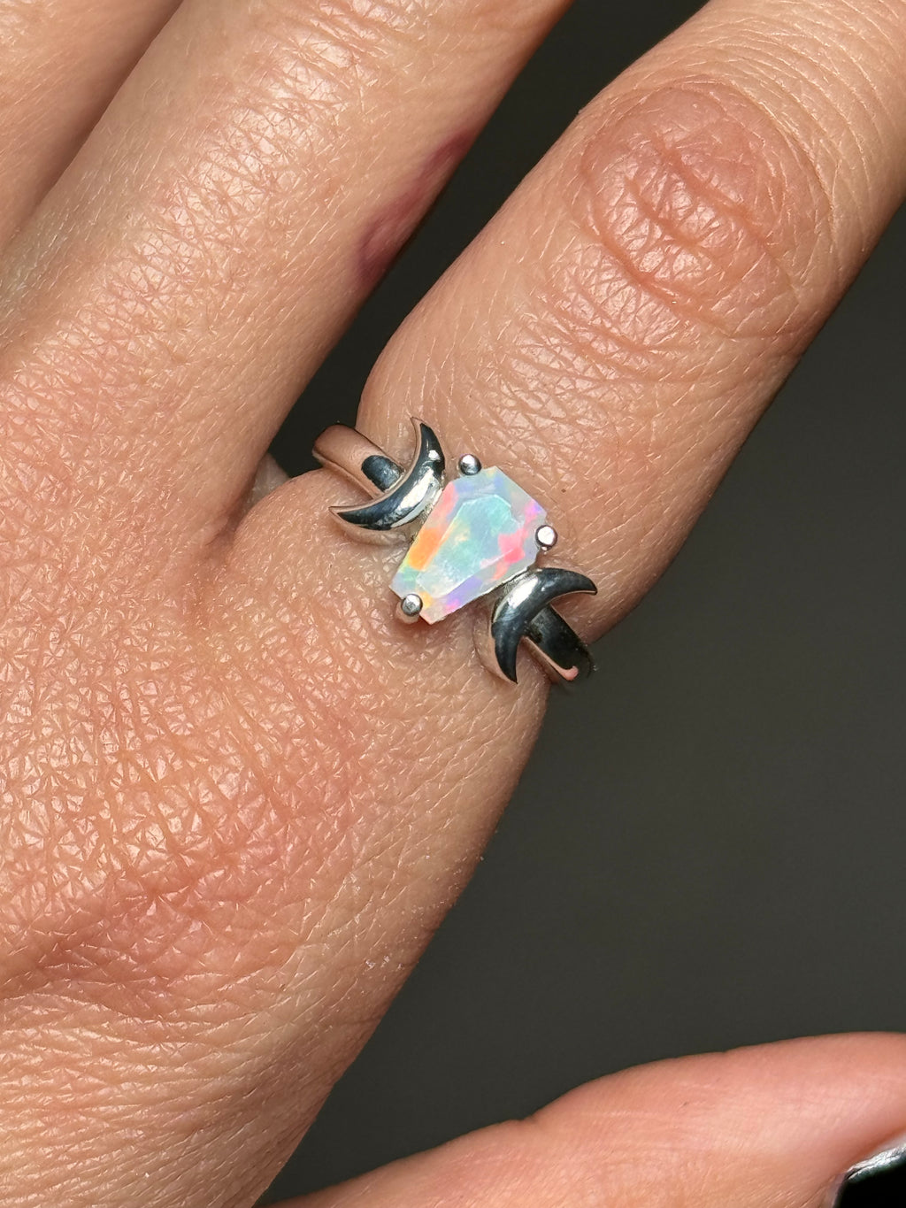 ⚰️ Faceted opal crescent moon ring - size 6 🌜