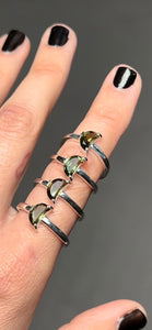🌙 MOLDAVITE MOON - RING🌙