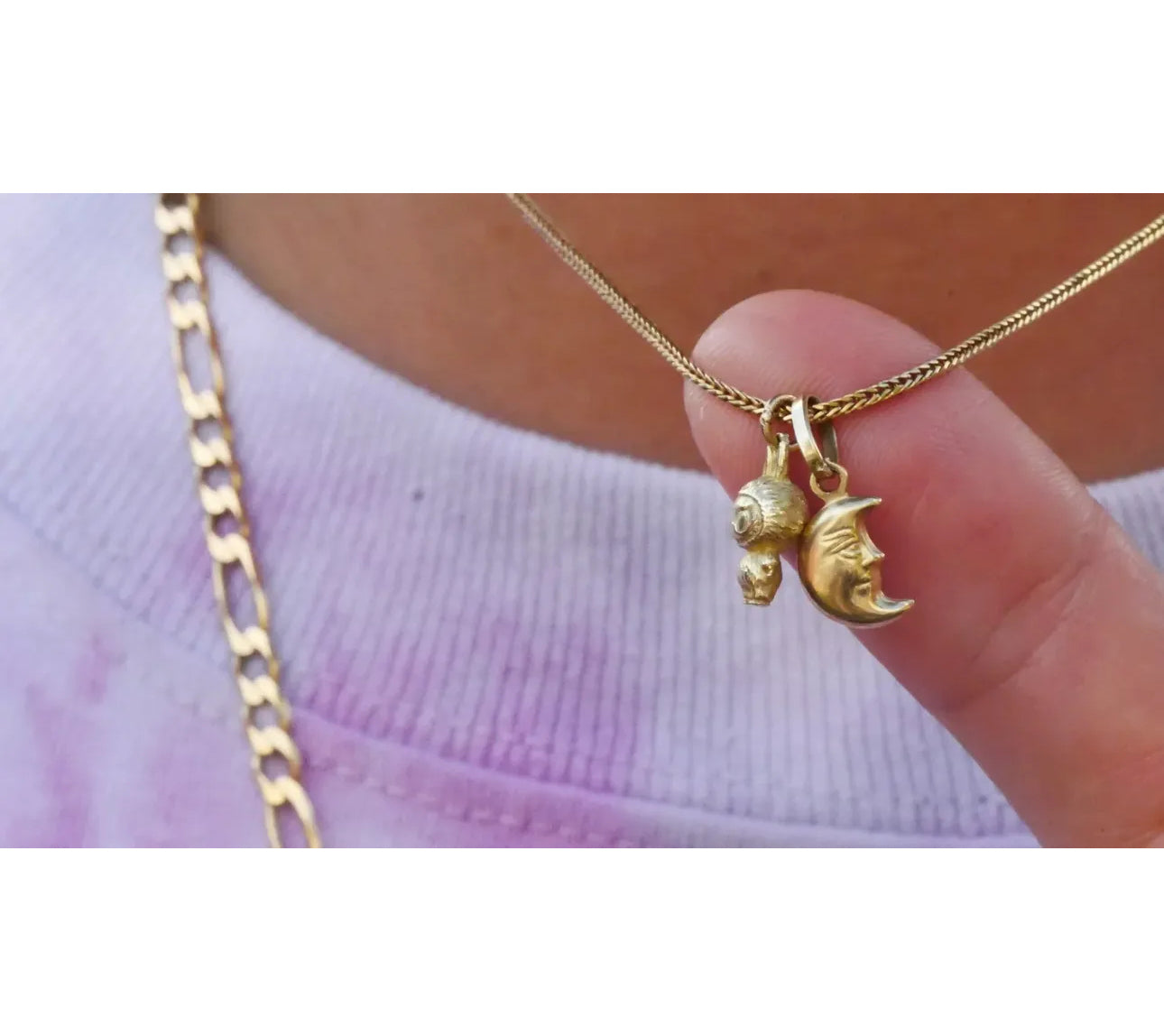 ✨Labewbew gold charm ✨