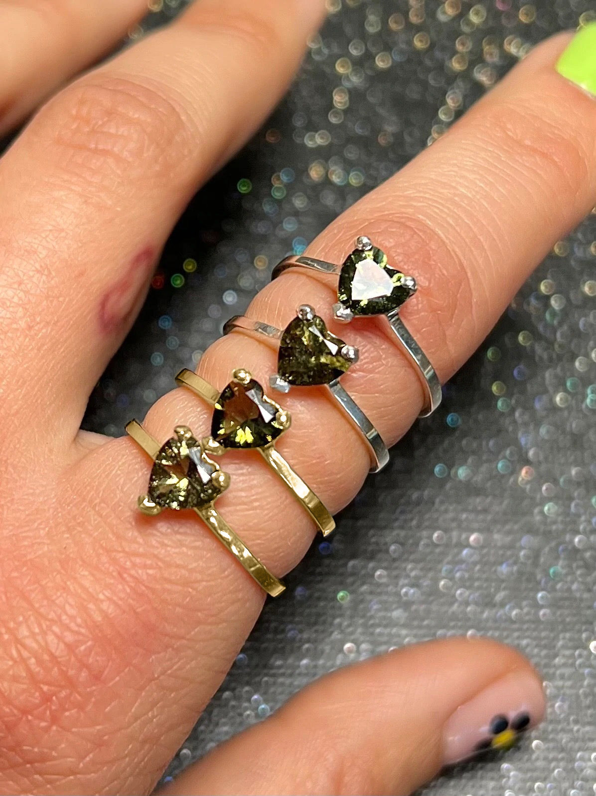 💚 Faceted Moldavite Heart Ring - 925 silver & 14K gold 💚